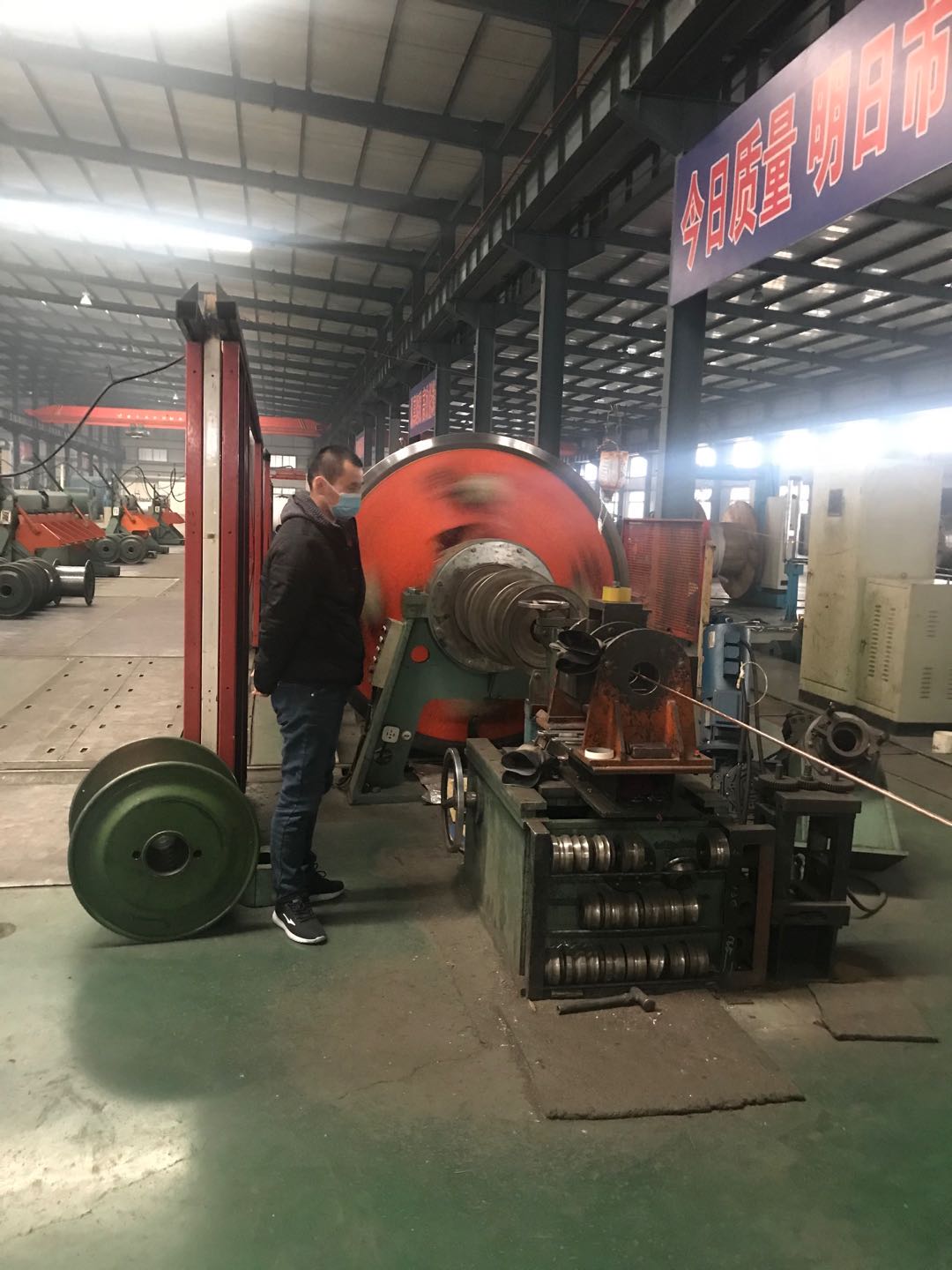 半島電纜：一手抓疫情防控，一手抓復(fù)工復(fù)產(chǎn)，內(nèi)外兼顧，眾志成城.jpg